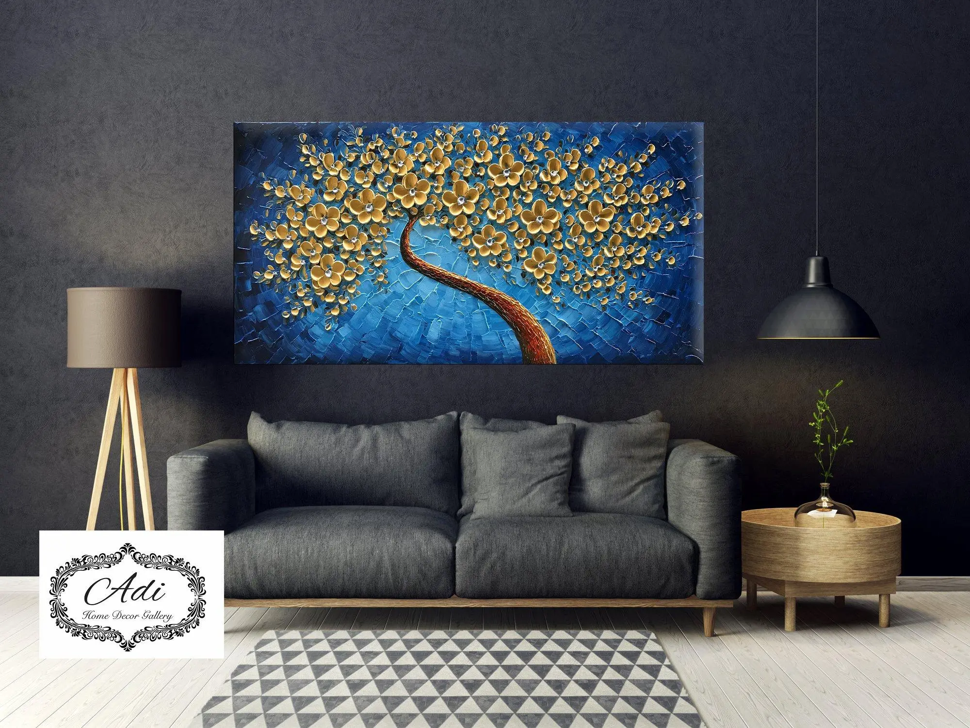 תמונה של עץ זהב רקע כחול אומנותי פרחים זהב