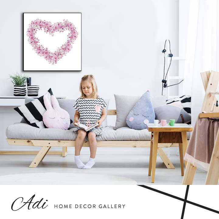 תמונת קנבס של לב ורוד עם פרחים לחדרי בנות