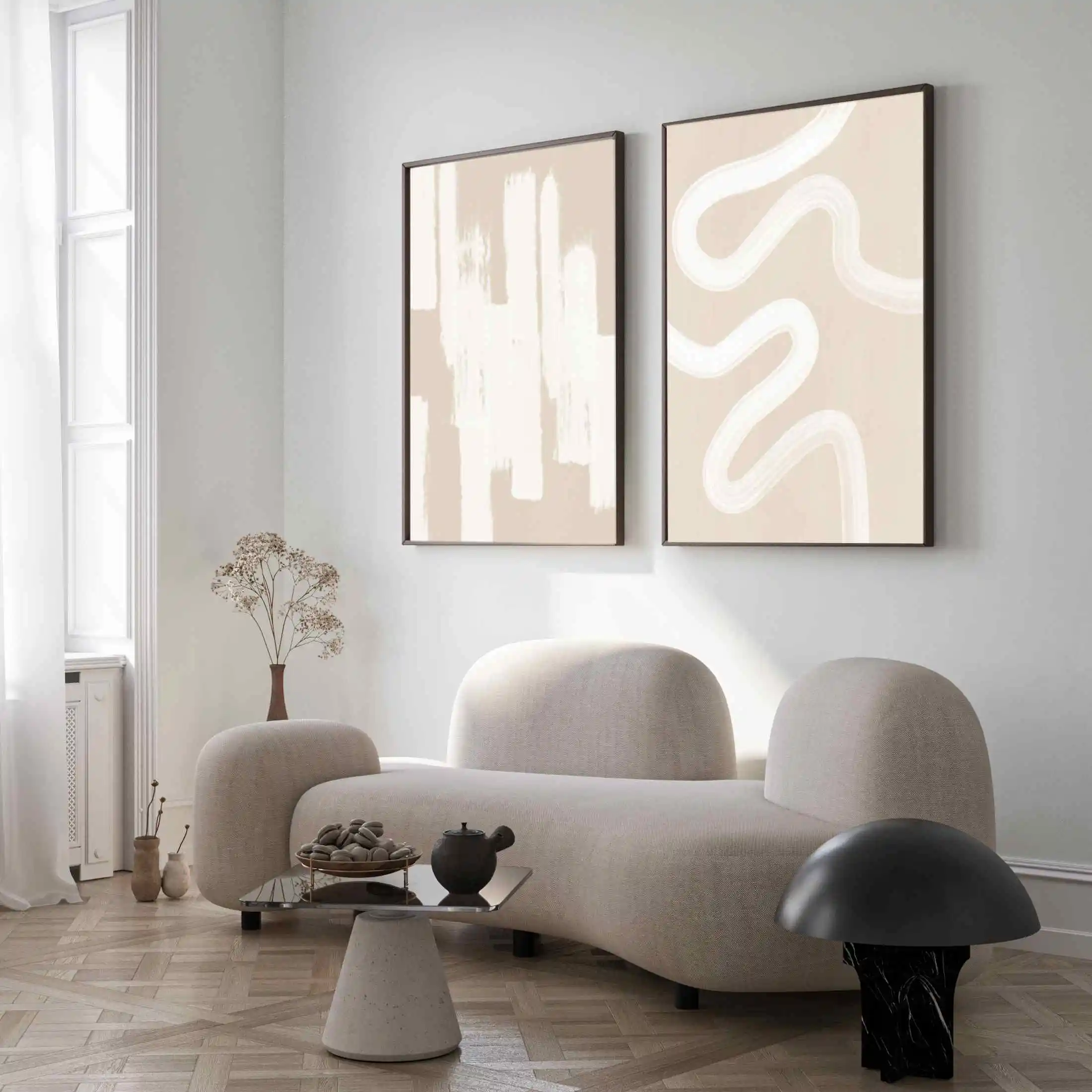 זוג תמונות בסגנון האבסטרקט לבן עם רקע חום בהיר