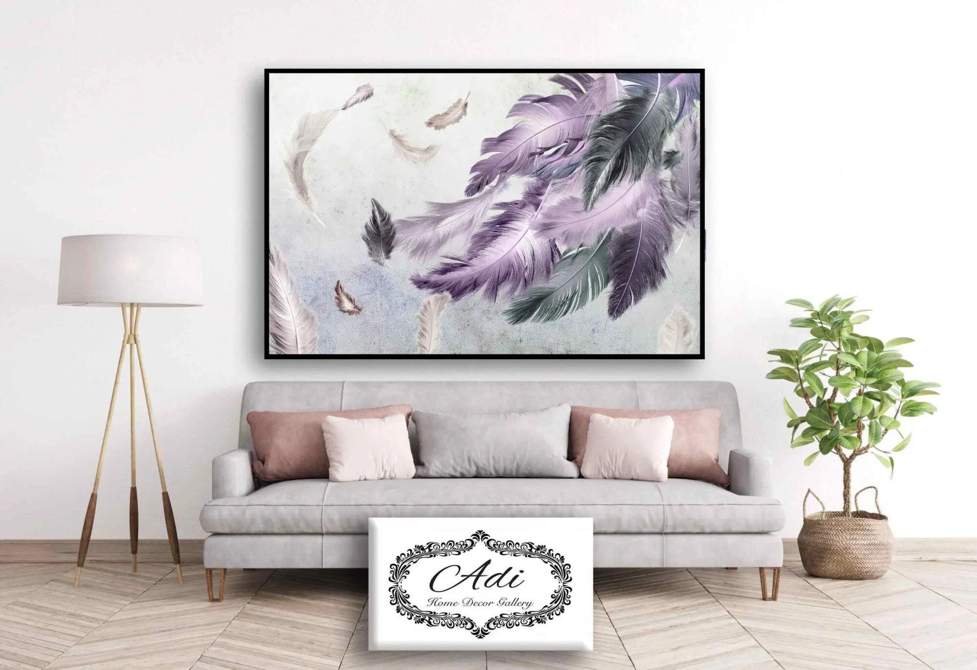 תמונה של נוצות סגולות רקע אפור