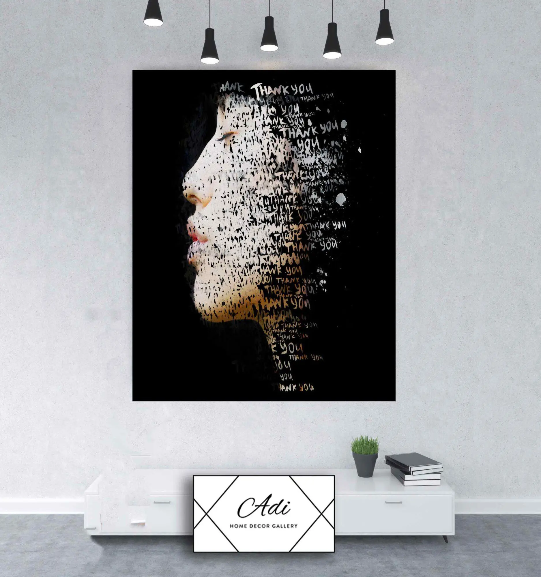 תמונה של אישה שחור לבן