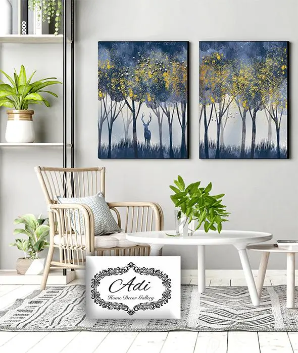 תמונה של נוף עם חיות מחולקת לשתיים